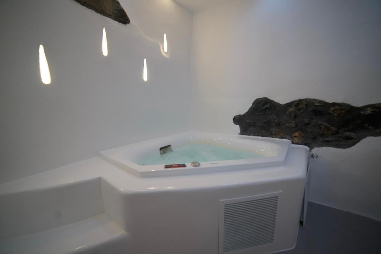 Eternity Suites Santorini Fira  Luaran gambar